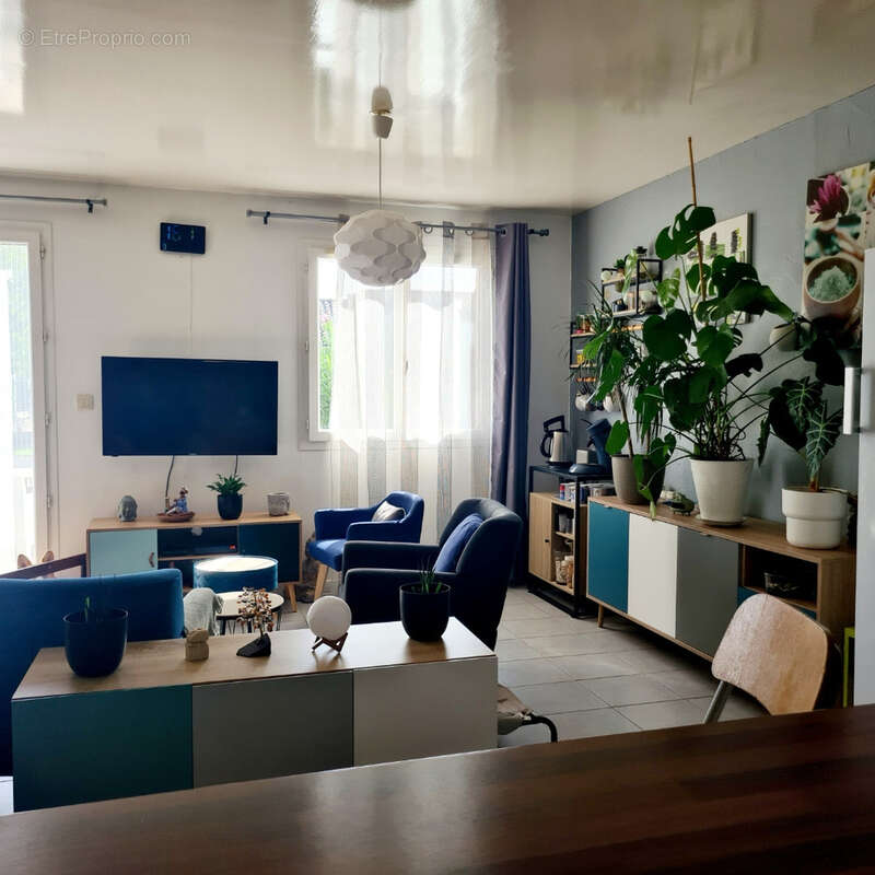 Maison à SAINT-SEURIN-SUR-L&#039;ISLE