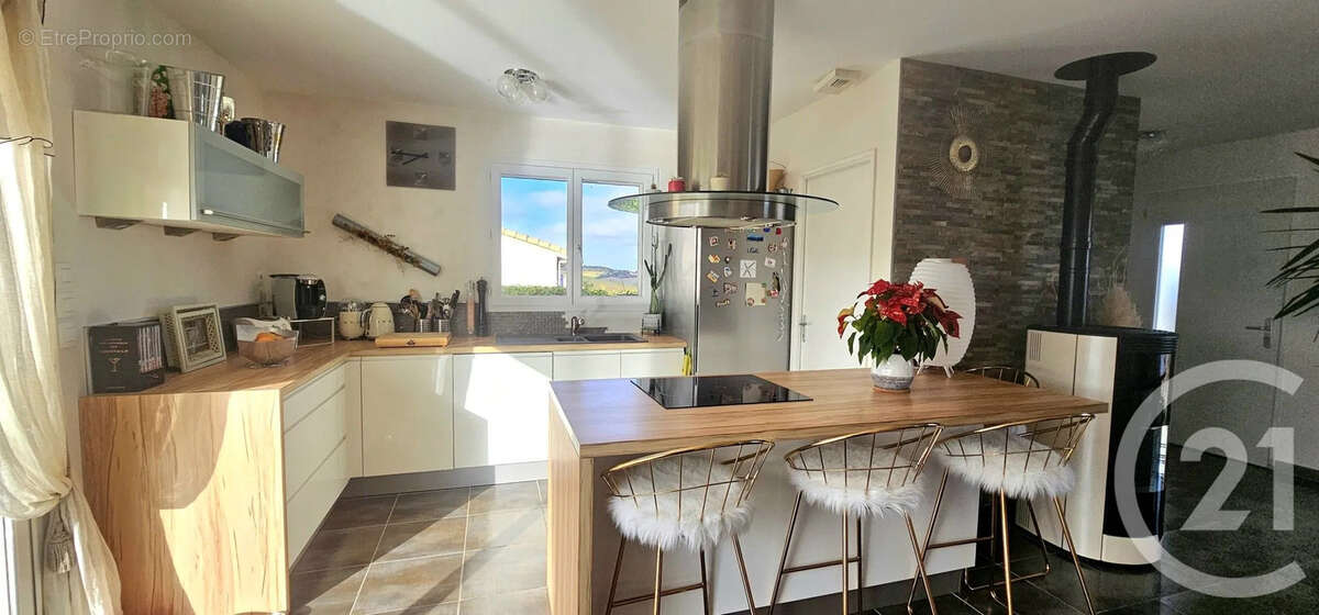 Maison à SALLES-SUR-L'HERS