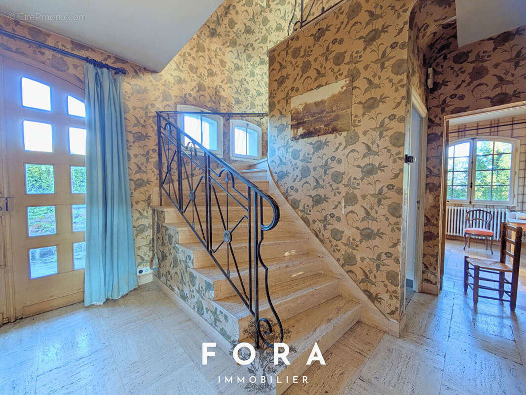 Maison à CONDE-SUR-NOIREAU