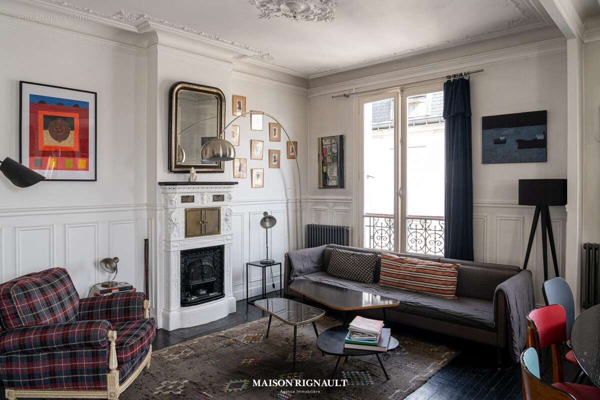 Appartement à PARIS-18E