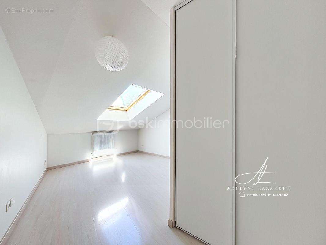 COUP DE CŒUR – T4 Duplex de 99m2 au sol avec grande terrasse sur la commune de Vieugy - photo 17