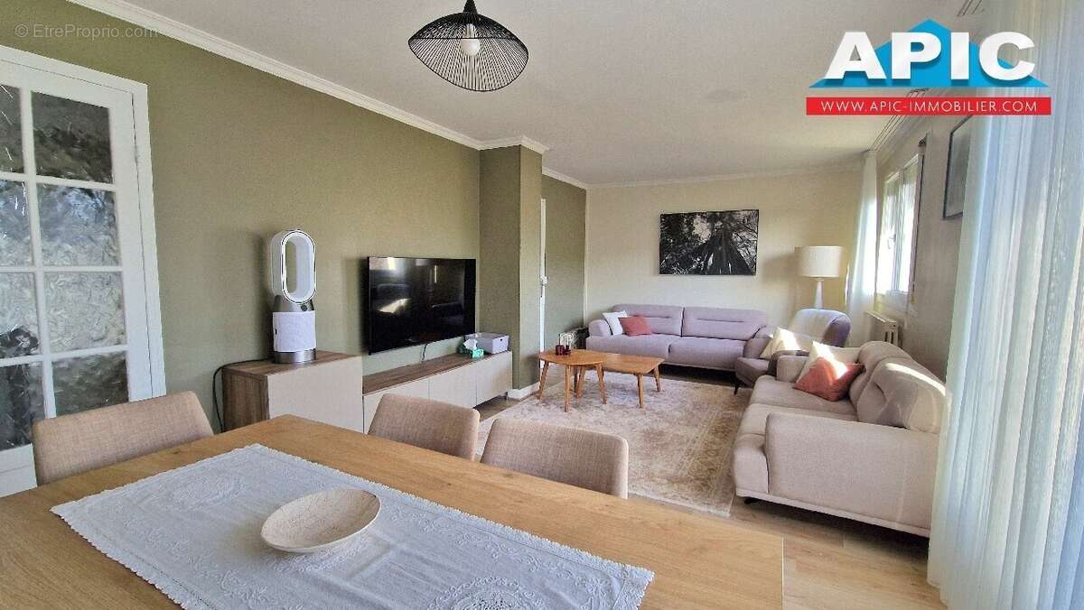 Appartement à GROSLAY