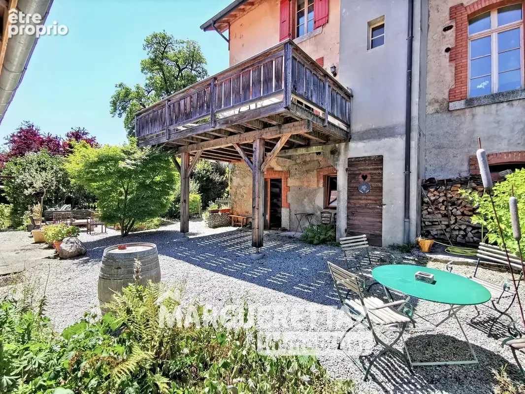 Ancienne fruitière d'exception - intégralement rénovée - 150 m² habitables - 4 chambres - vaste dépendance - terrain plat constr - photo 19