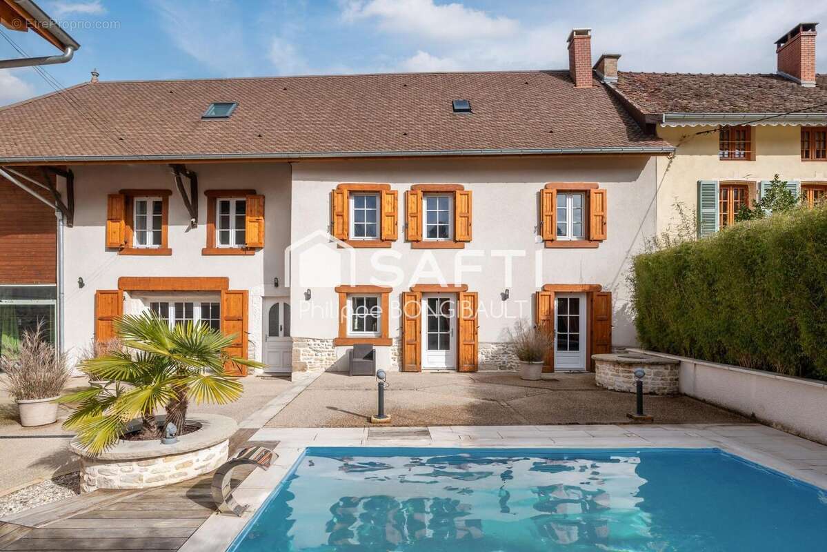 Photo 2 - Maison à SAINT-CHEF