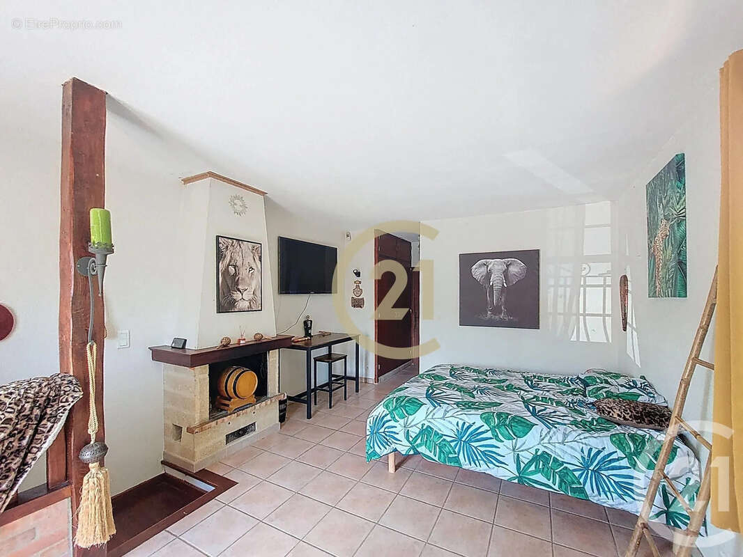 Maison à COMPS