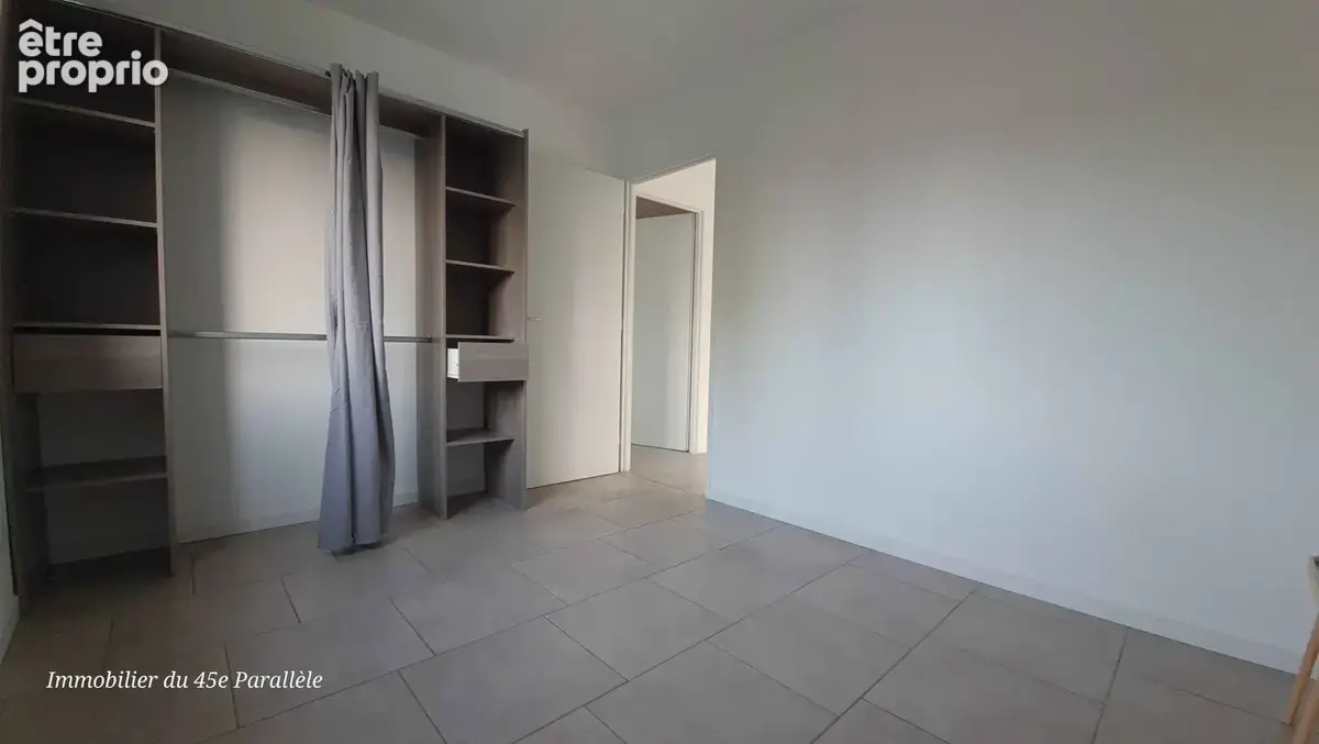 Appartement t4 + terrasse + parking + cave a tain l'hermitage - photo 6