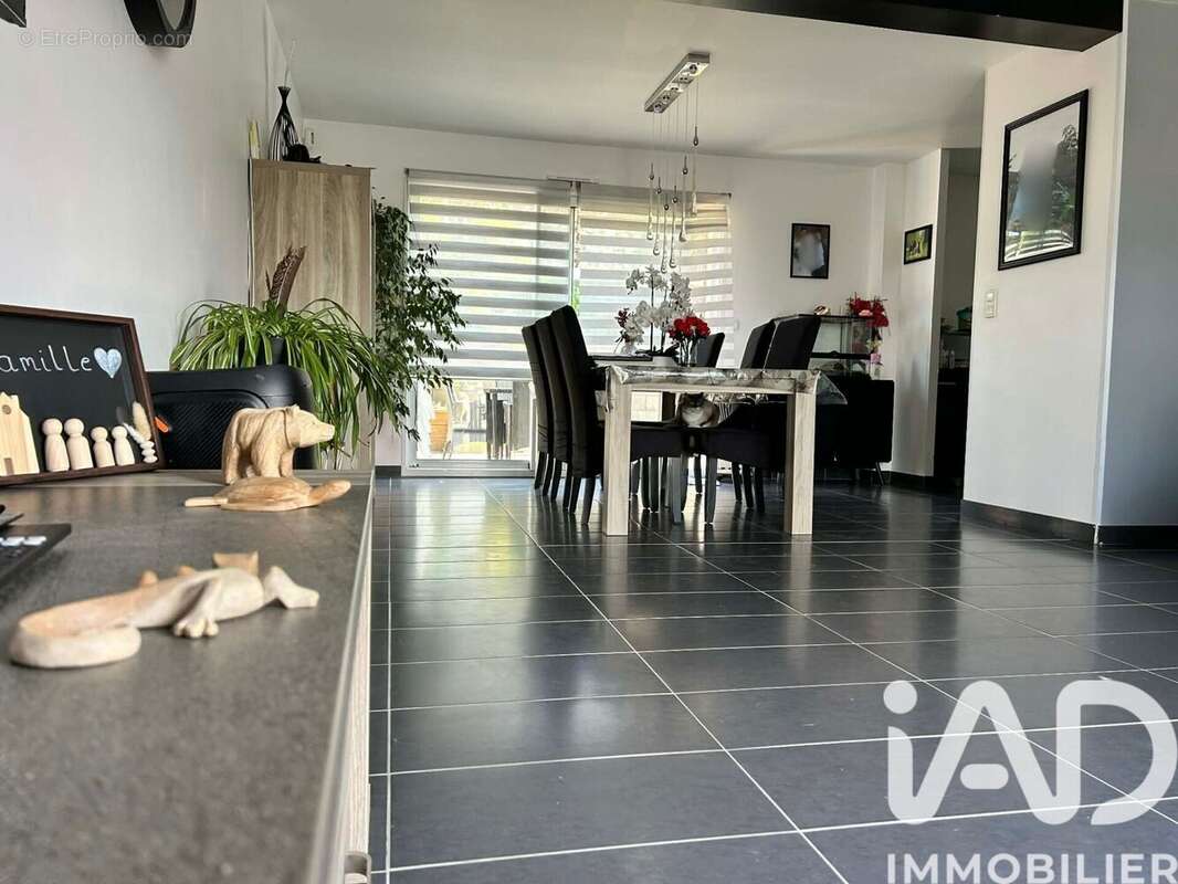 Photo 3 - Maison à LE TRAIT