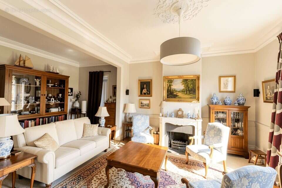 Maison à SAINT-LAURENT-DE-BREVEDENT