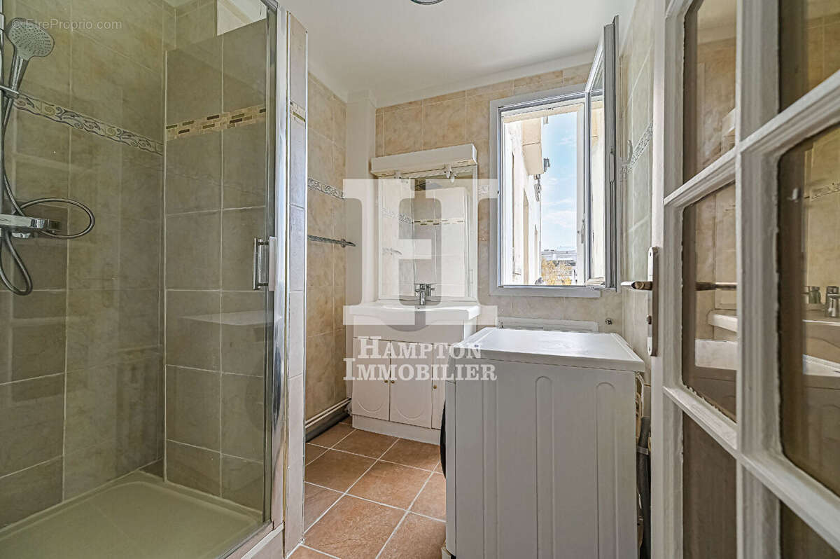 Exclusivité. Gare de l'Est / Square Verdun. Appartement 2 pièces de 43.42 m2 - photo 8