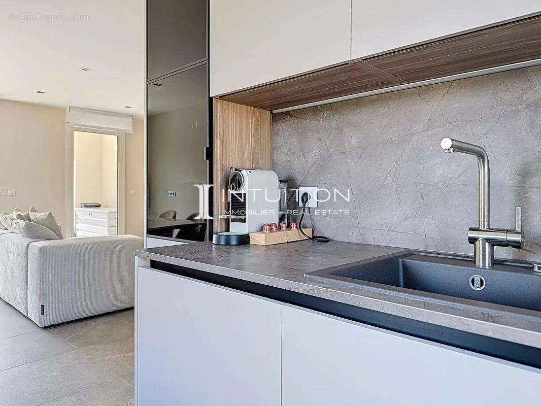 Cannes - Croix des Gardes : Superbe duplex avec vaste terrasse - photo 3