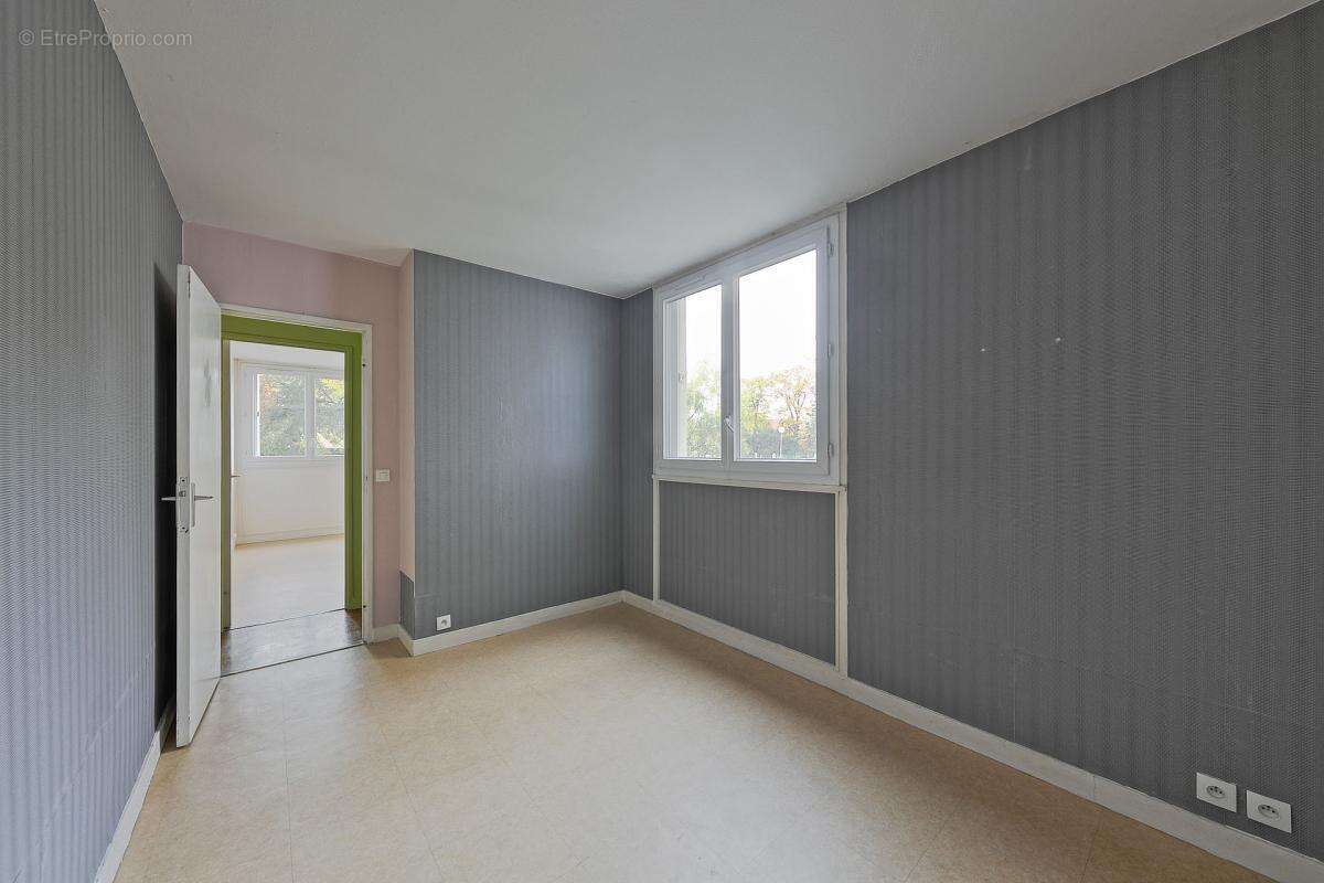 Appartement à LE PLESSIS-TREVISE