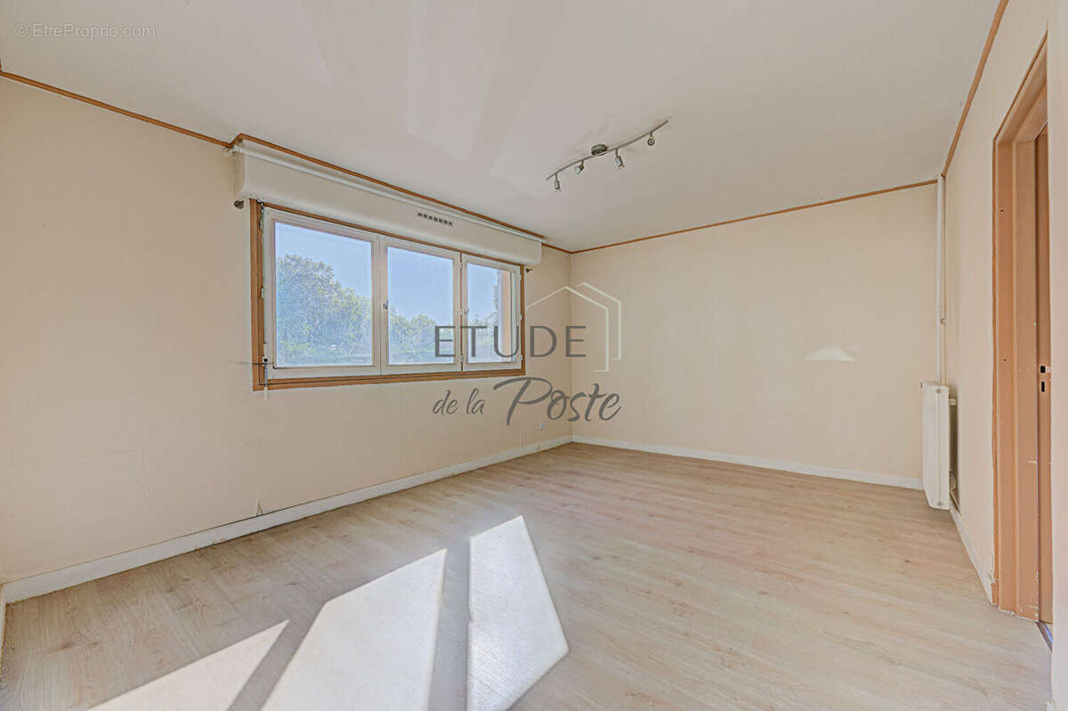 Appartement Yerres 2 pièce(s) 47 m2 - photo 3