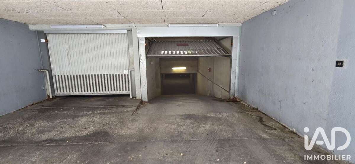 Photo 5 - Parking à BORDEAUX