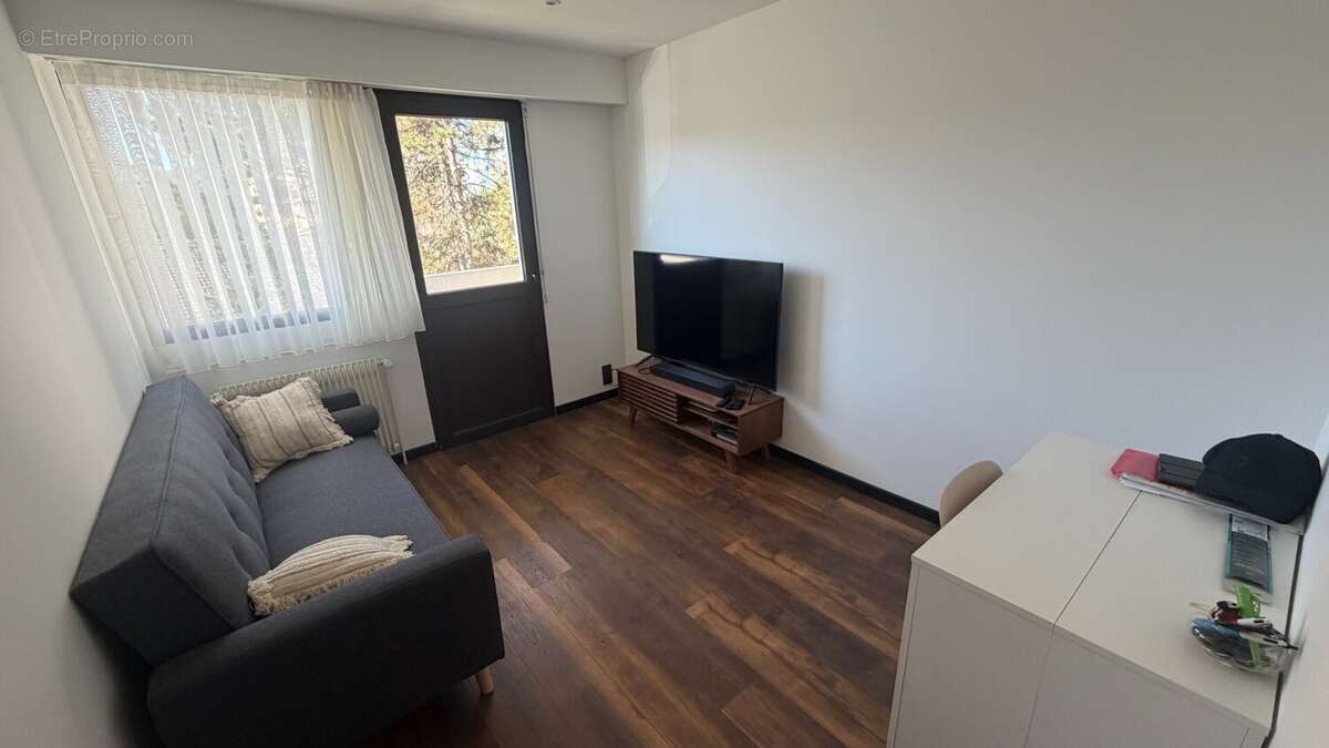 Appartement à vendre à Annemasse  T4 Chambre - Appartement à ANNEMASSE