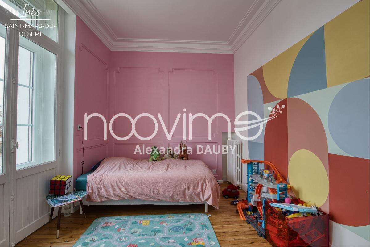 Maison à SAINT-MARS-DU-DESERT