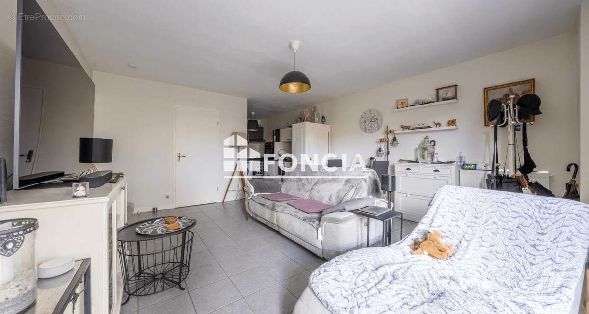 Appartement à YVRAC