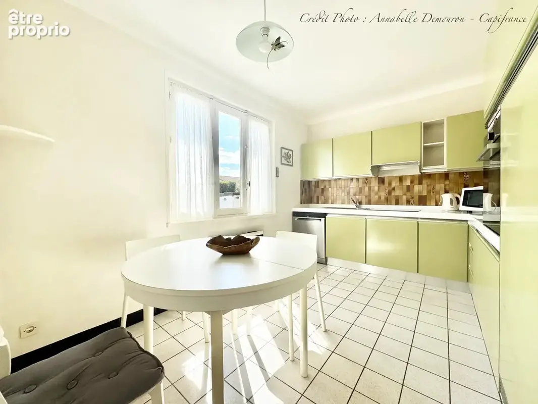 MOZAC – Maison de plain-pied 3 chambres/bureau – PISCINE – TERRAIN divisible de 2324 M² – Garages - photo 5