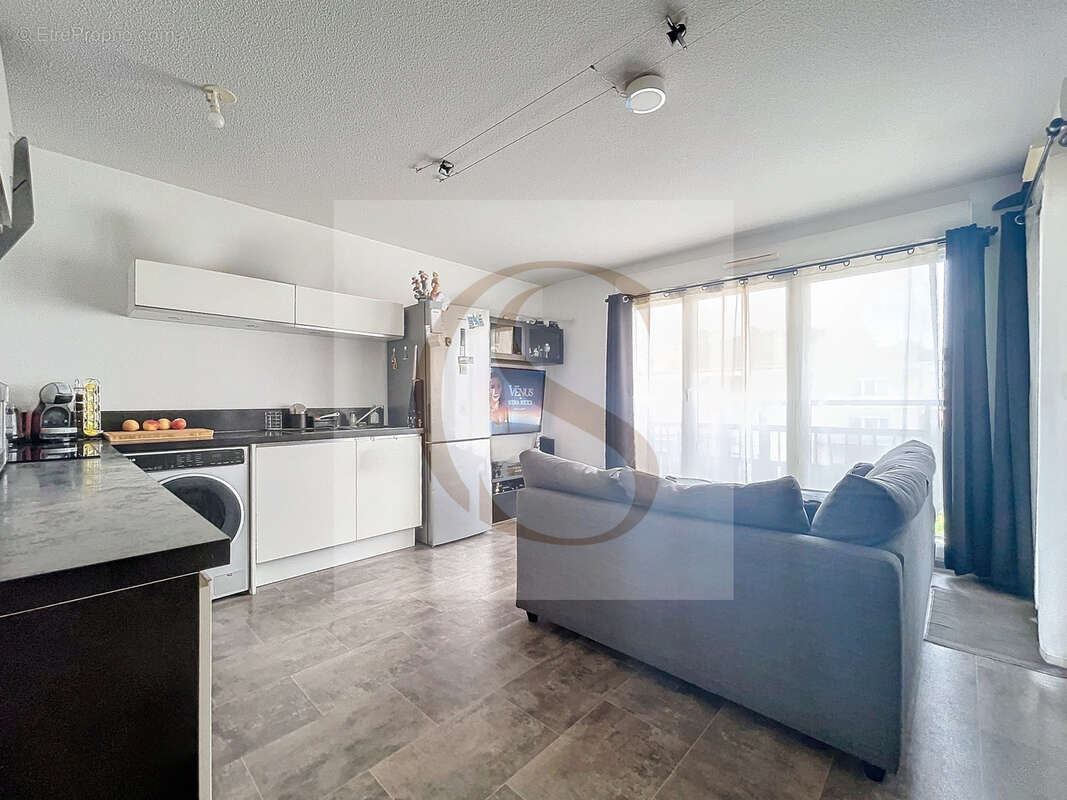 Appartement à PUGET-SUR-ARGENS