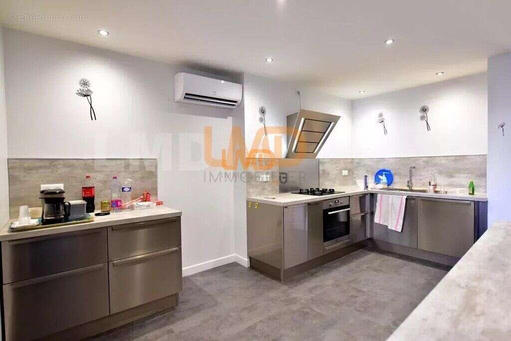 Appartement à VILLEFRANCHE-DE-PANAT