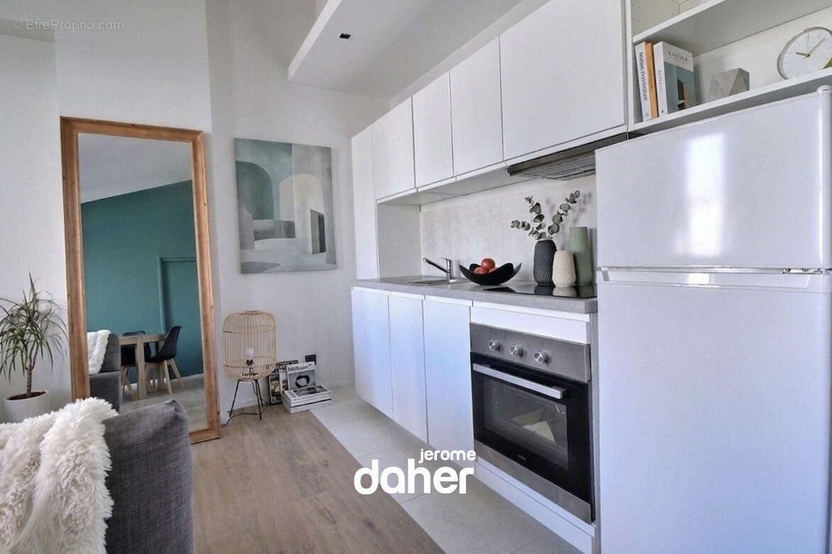 Appartement à MARSEILLE-6E