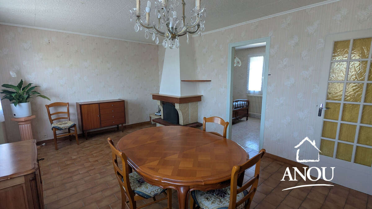 Maison à DAMPIERRE-SOUS-BROU