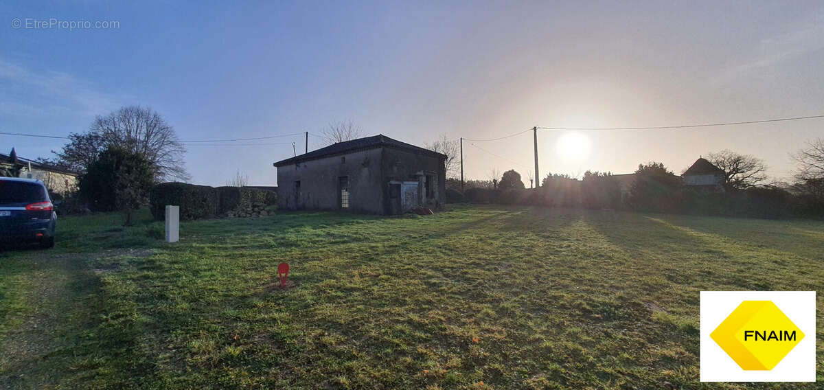 Maison à CASTELLA