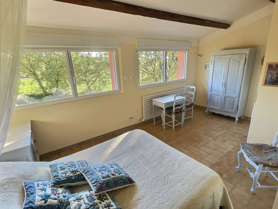 Maison à ROUSSILLON