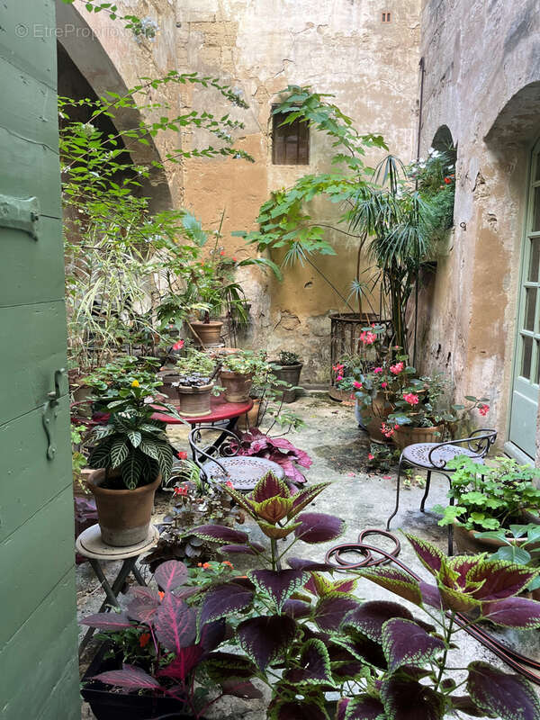 Appartement à UZES