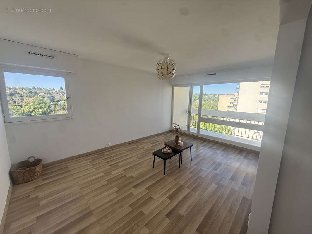 Appartement 67 m² à Epinay-Sous-Senart  - photo 2