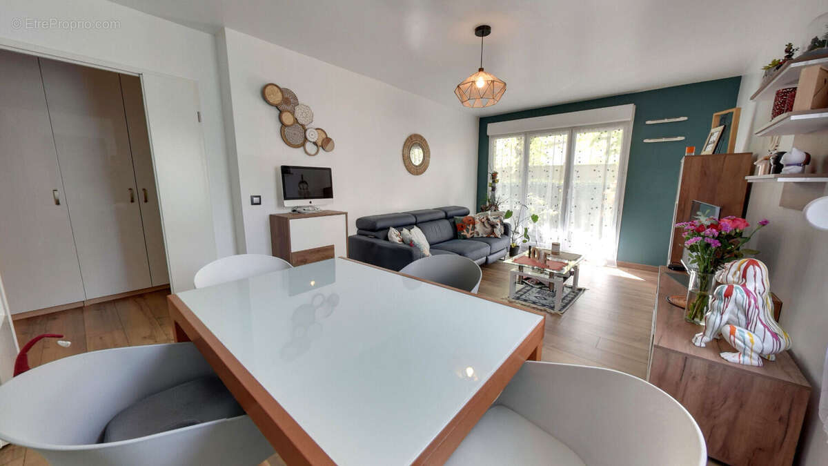 Appartement à ROISSY-EN-BRIE