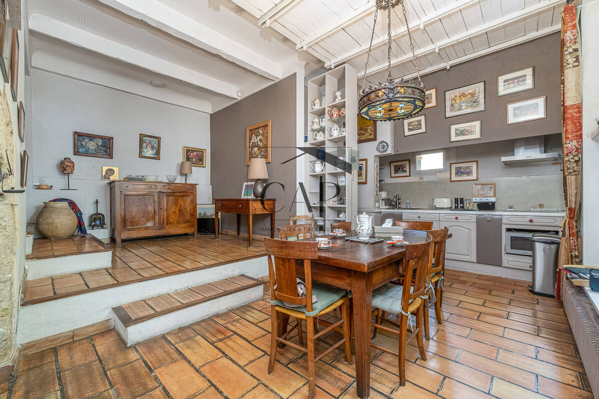 Maison à MARSEILLE-6E