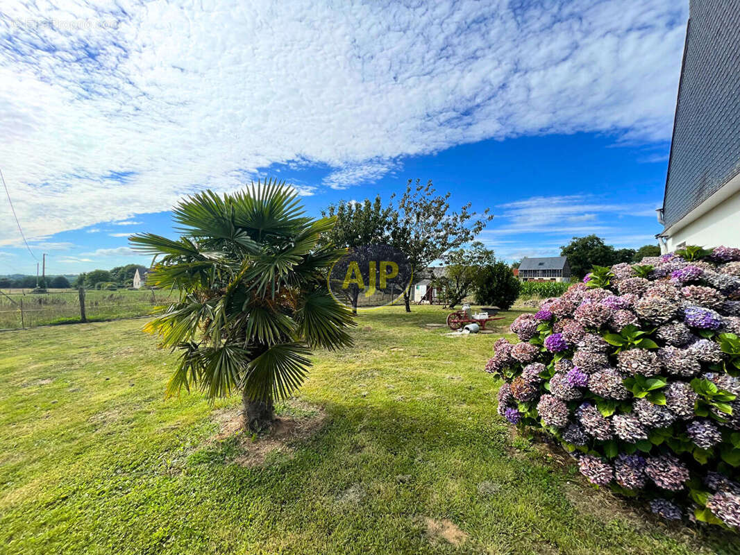 À vendre - Maison familiale à Guern (10 min de Pontivy) - photo 14