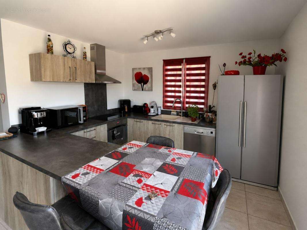 Maison 111 m² à Salleles-D'aude  - photo 4