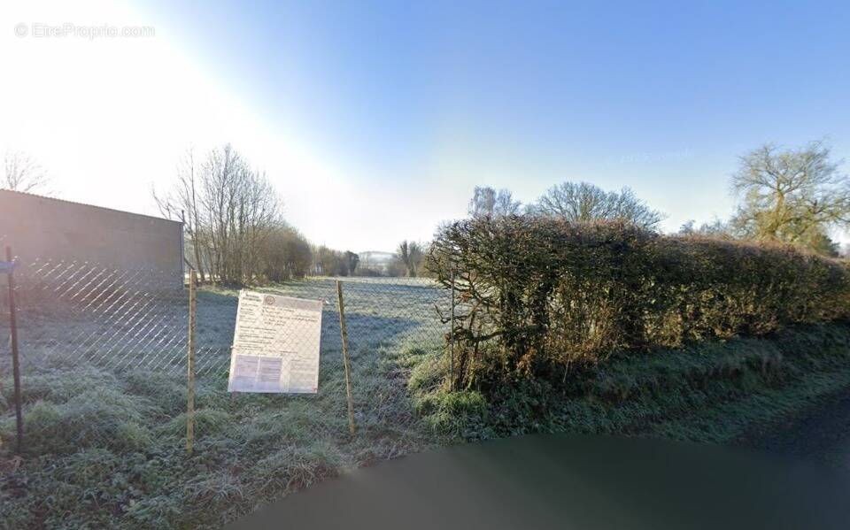 Terrain à ONEUX