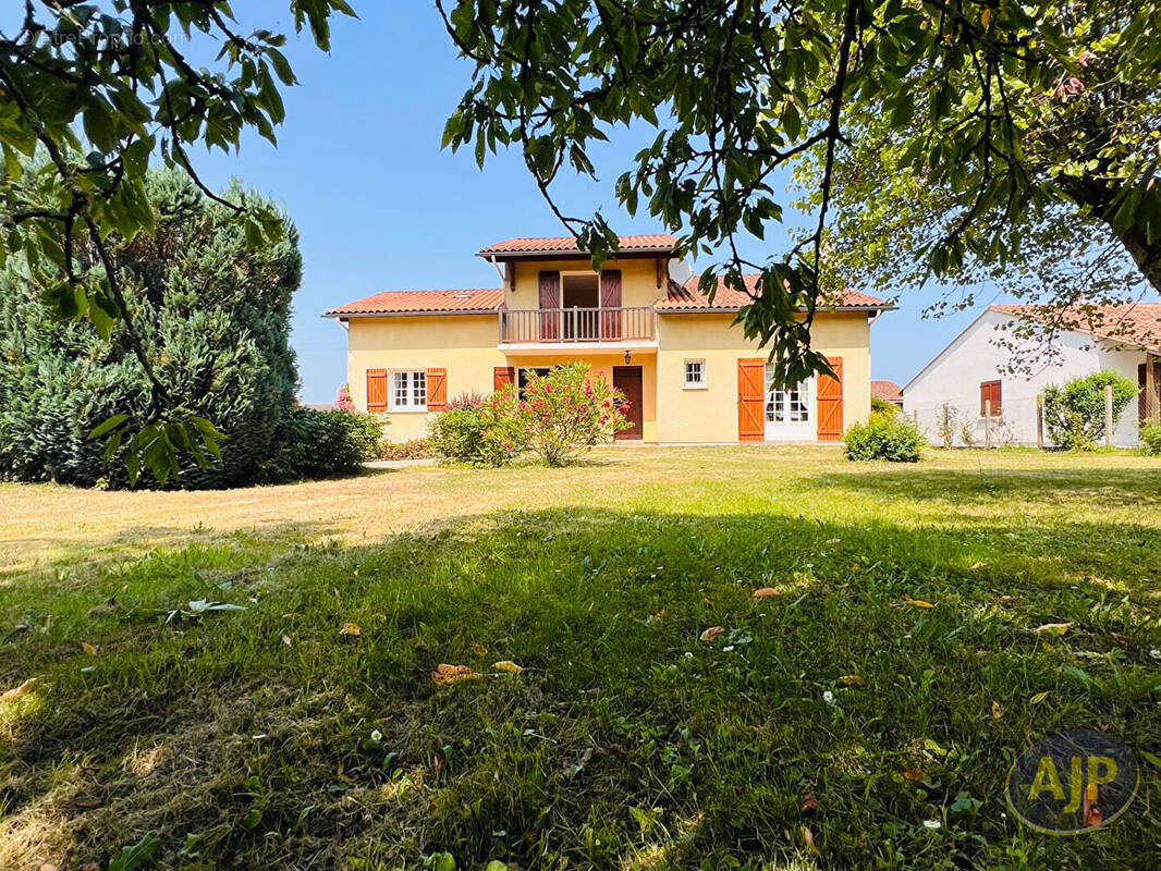 Maison à CADARSAC