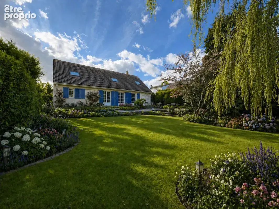 À vendre – Belle maison familiale de 7 pièces avec vue dégagée sur la campagne - photo 2
