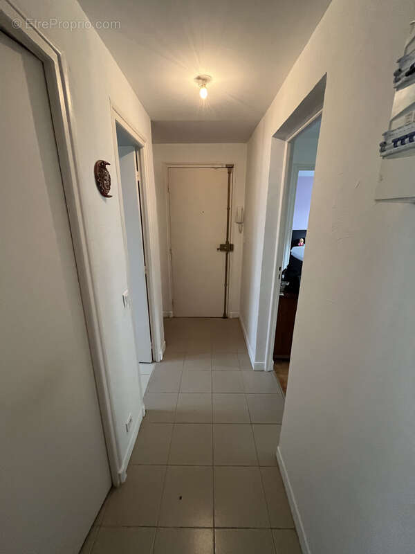 Appartement à PARAY-VIEILLE-POSTE