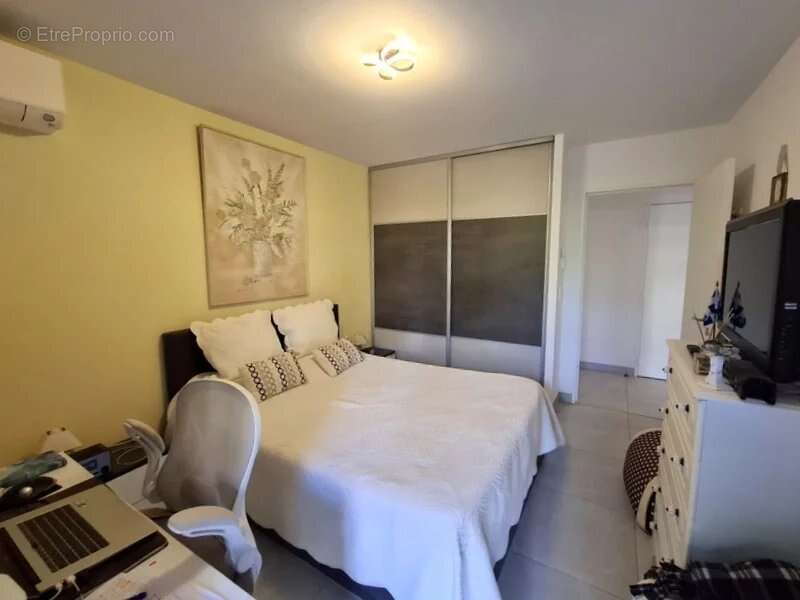 Appartement à VILLENEUVE-LOUBET