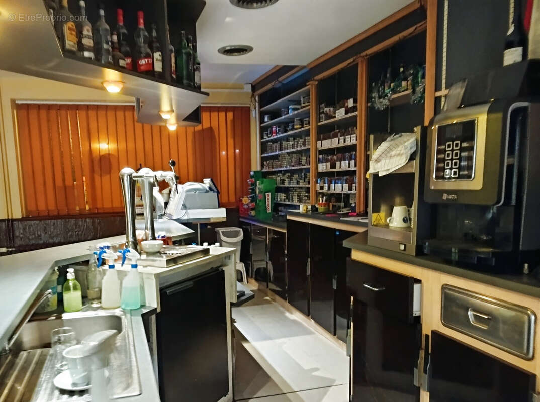 Commerce à LANHOUARNEAU