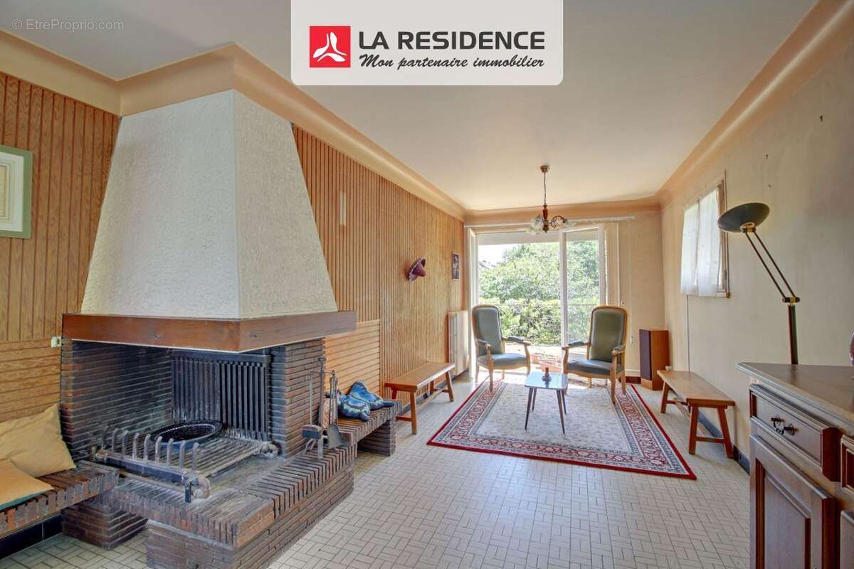 Maison à LES MUREAUX