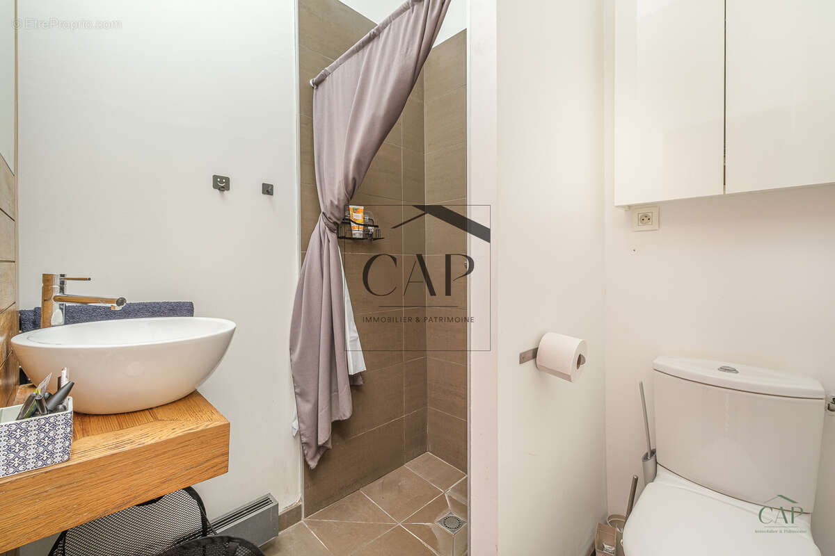 Appartement à MARSEILLE-7E