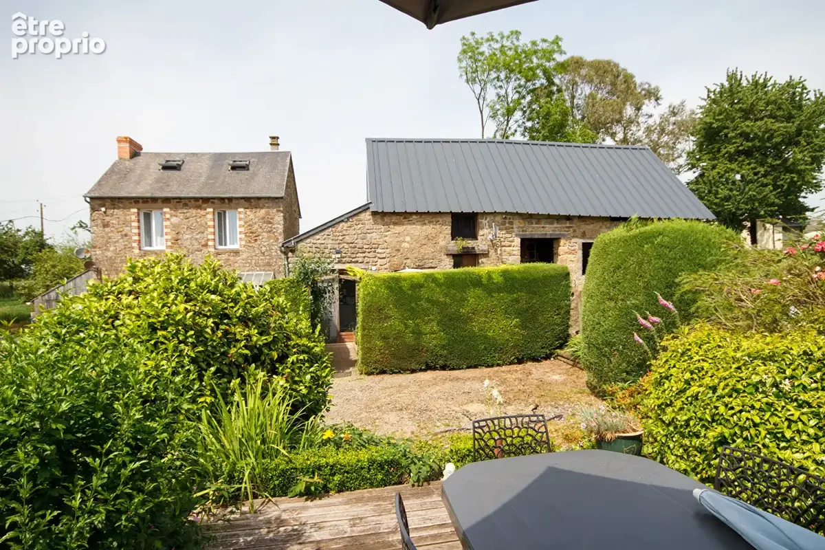 La Manche : Maison et deux gîtes dans un cadre champêtre paisible. - photo 18