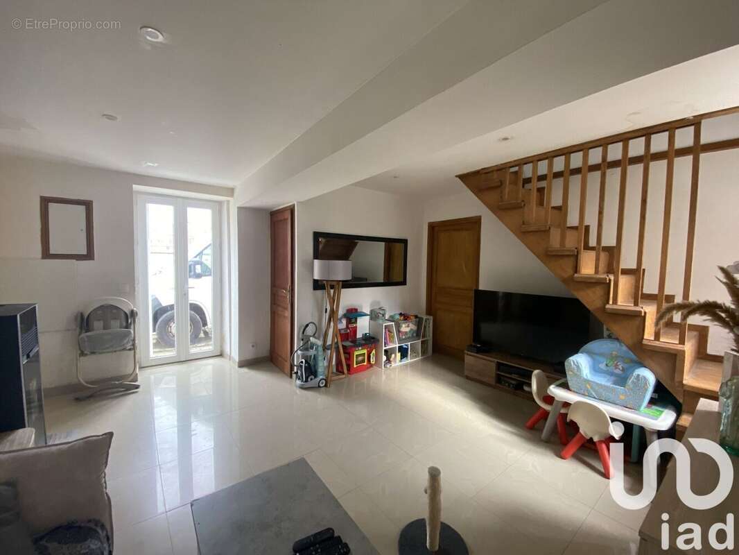 Photo 5 - Maison à VILLEBLEVIN