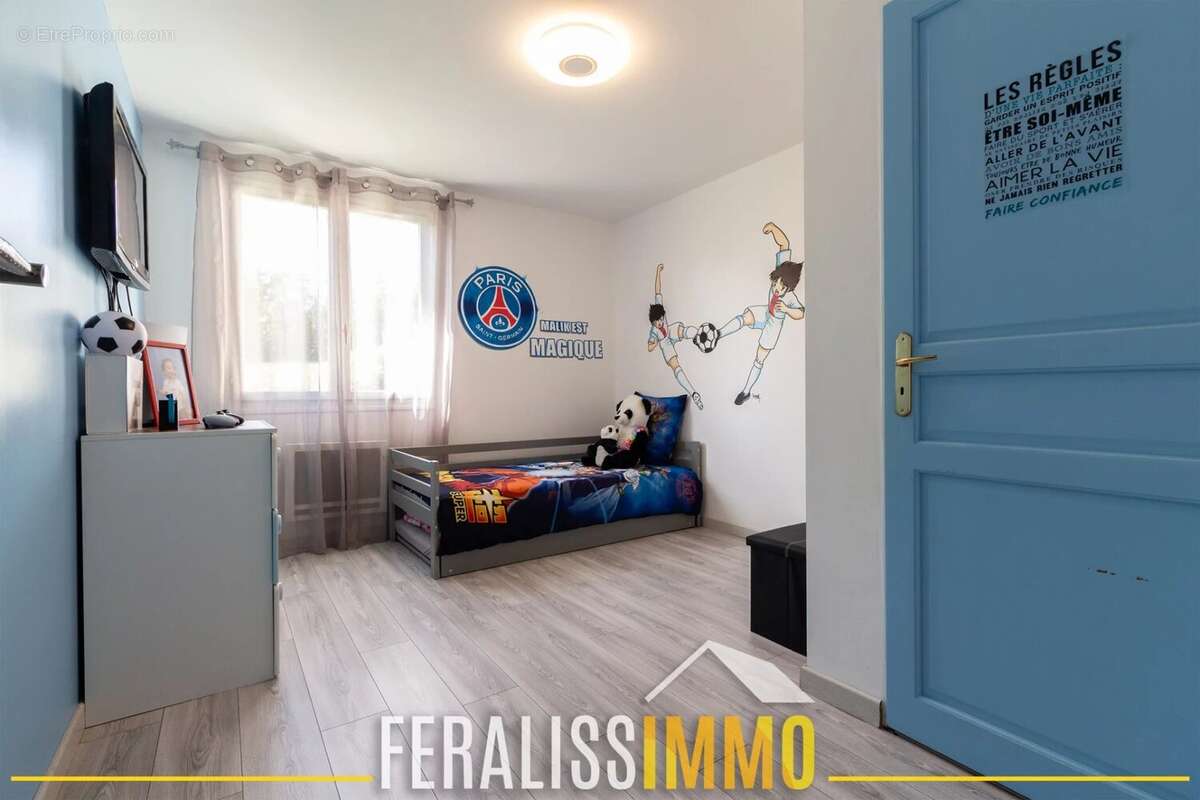 Maison à VAUX-SUR-SEINE