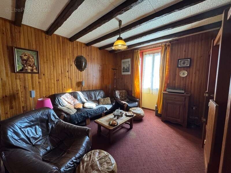 Maison à SAINT-LEGER-MAGNAZEIX