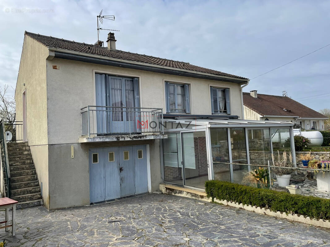 Maison à LESCHEROLLES