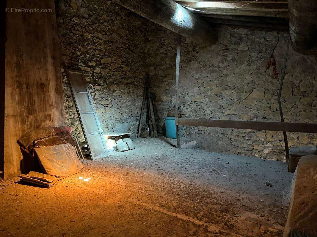 Maison à VILLEVEYRAC