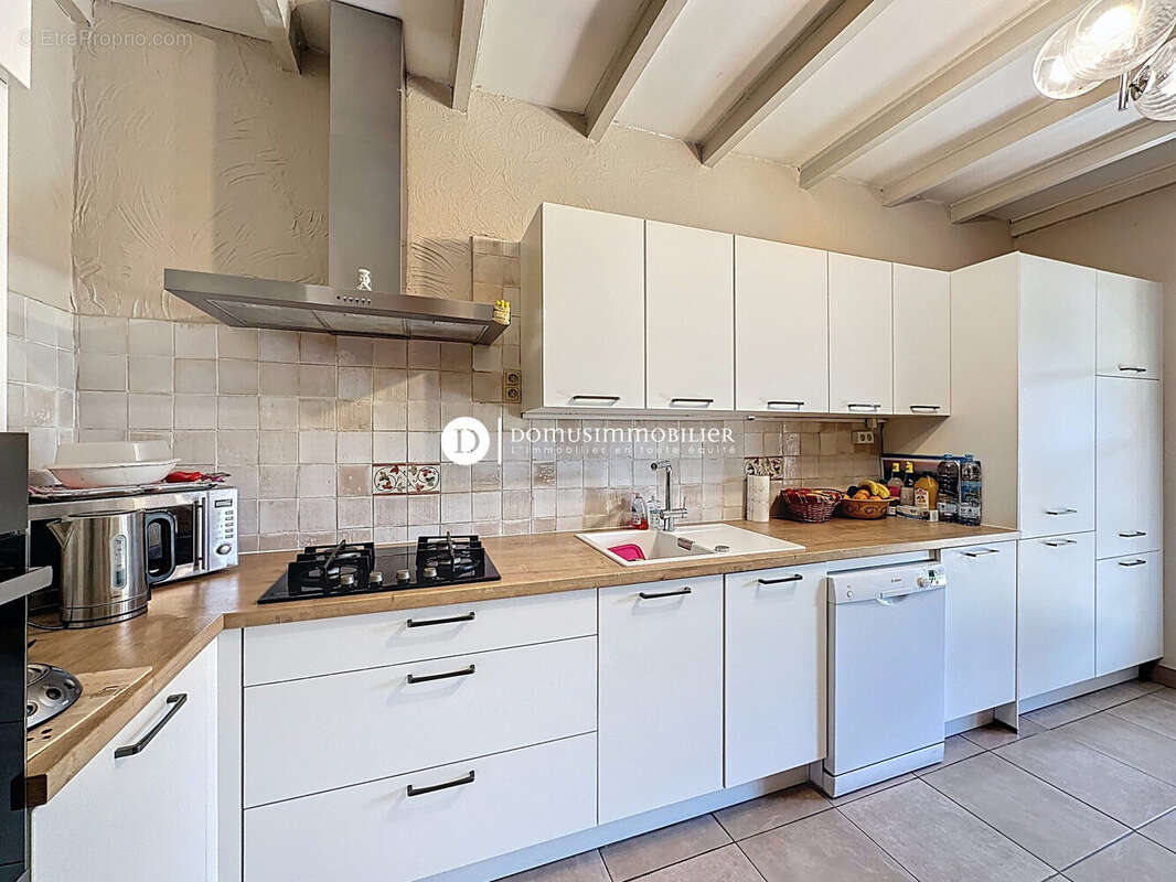 Maison à MORIERES-LES-AVIGNON