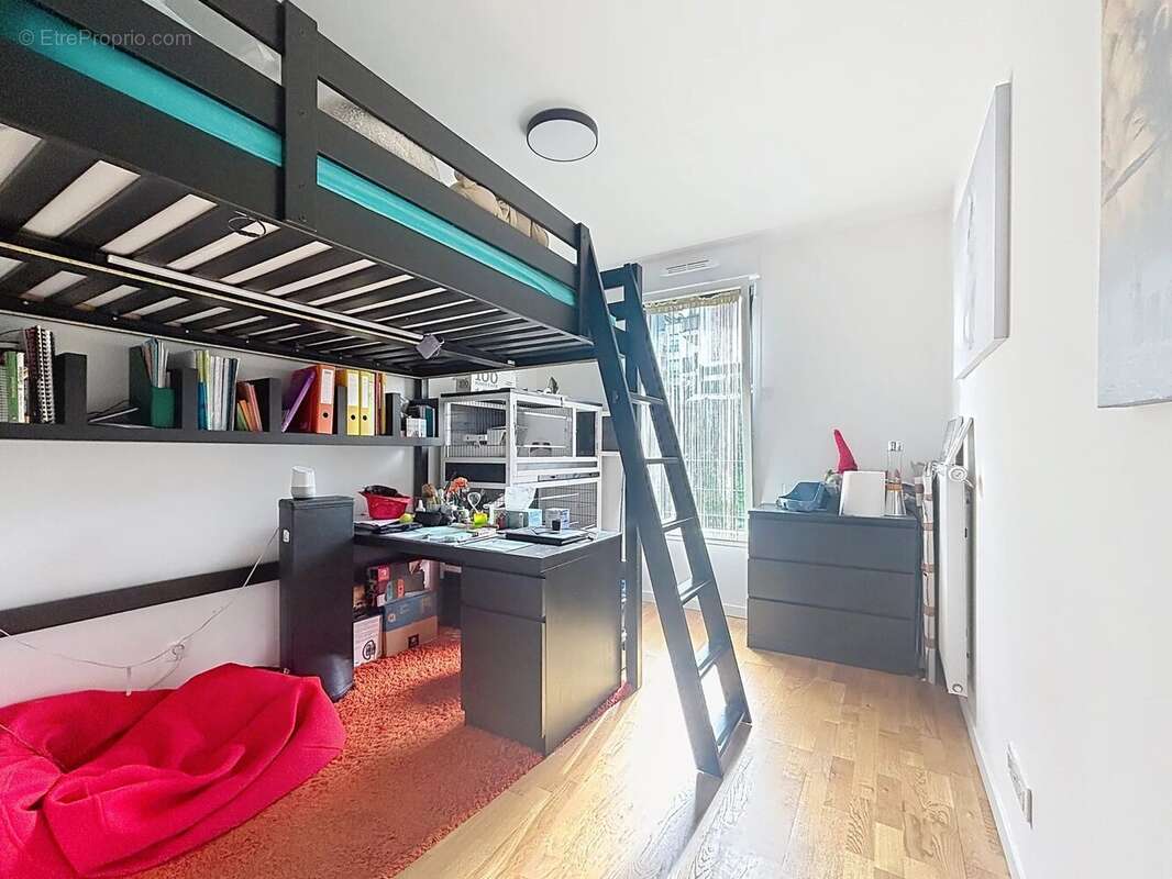 Appartement à SAINT-CYR-L'ECOLE