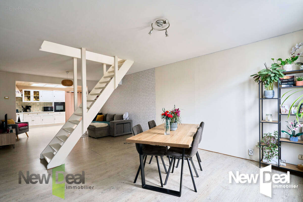 Maison à SAINT-AMAND-LES-EAUX